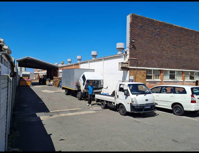 15,351M² FACTORY TO LET IN MOBENI